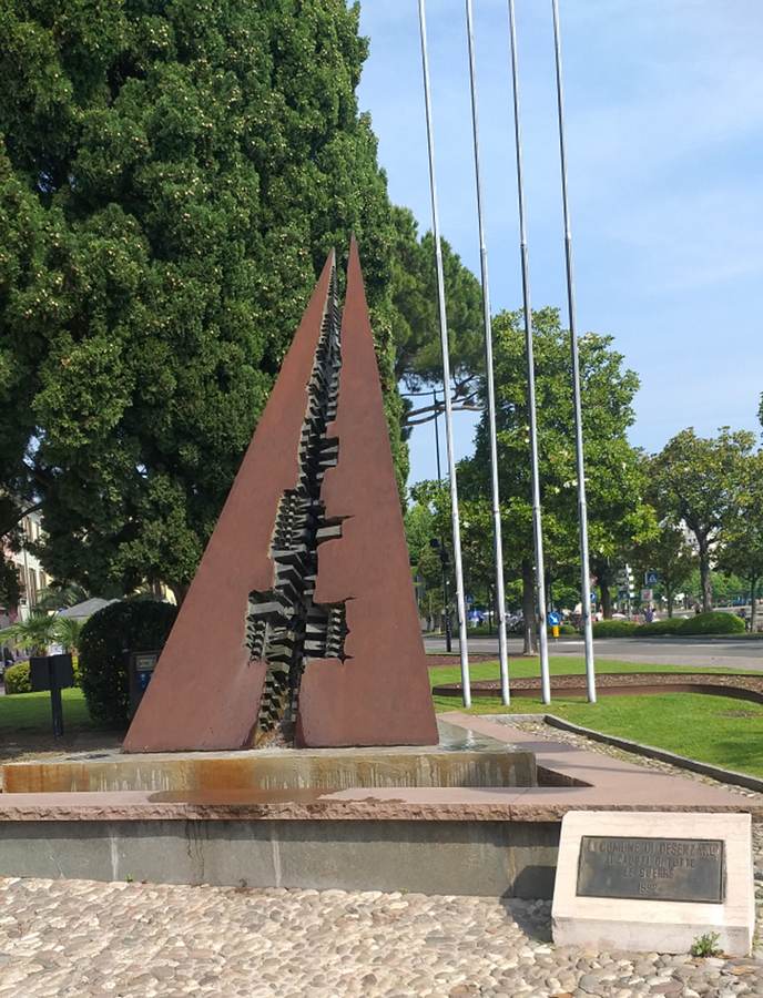 monumento-ai-caduti-di-tutte-le-guerre